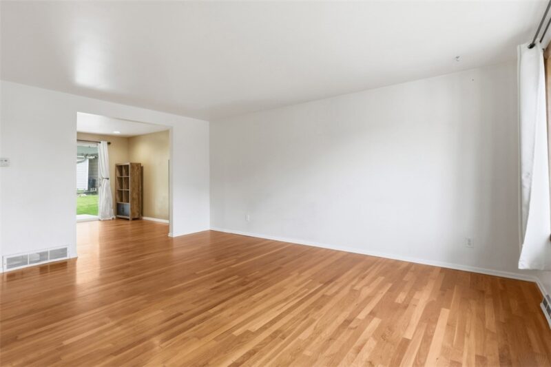 102 Braun St — photo 8