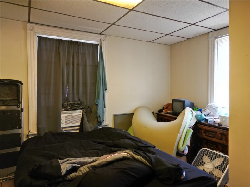 213 E Brady St — photo 4