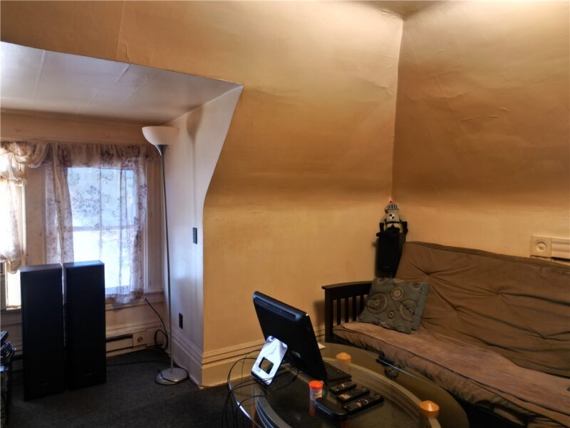 213 E Brady St — photo 6
