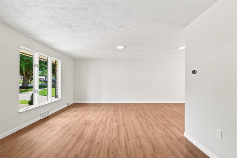 240 Shafer Rd — photo 8