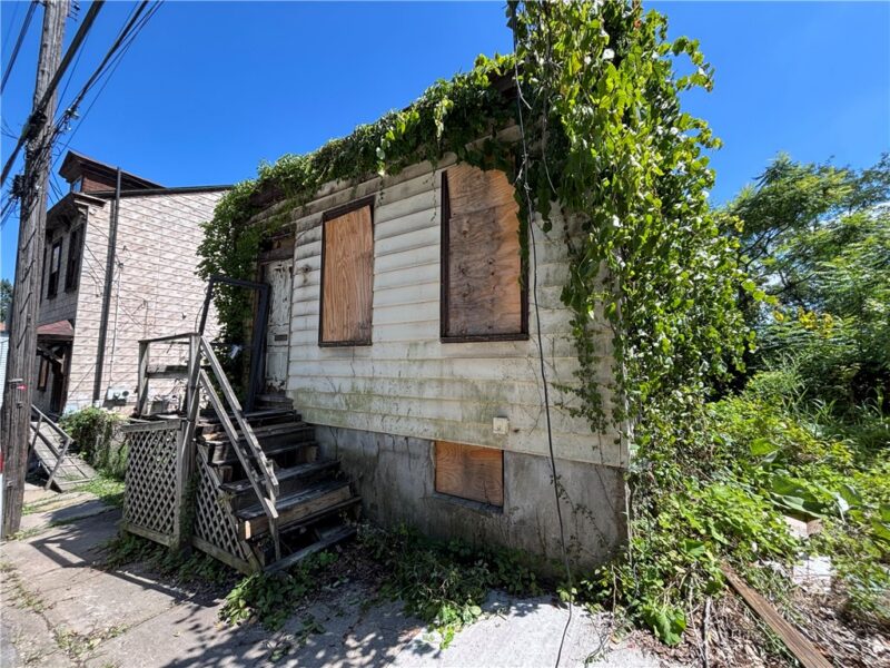 921 S Side Ave — photo 2