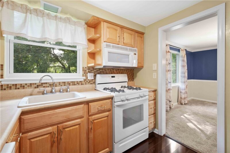 732 Highview Rd — photo 6