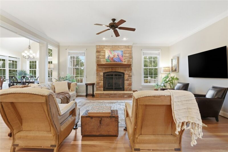 1412 Scarlett Ridge Drive — photo 4