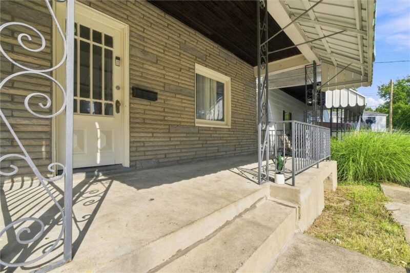 4 Verena St — photo 2