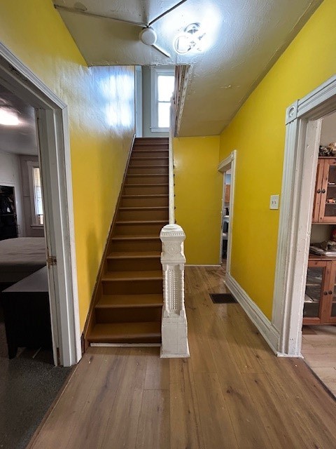 1344 Laketon Rd. — photo 2