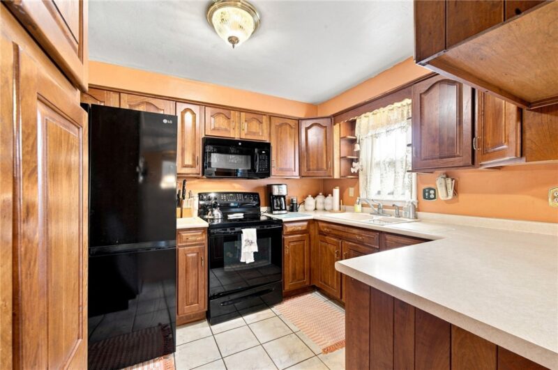 338 Evergreen Dr — photo 5