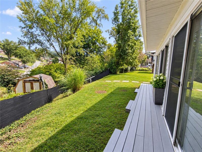 707 Riehl Dr — photo 6