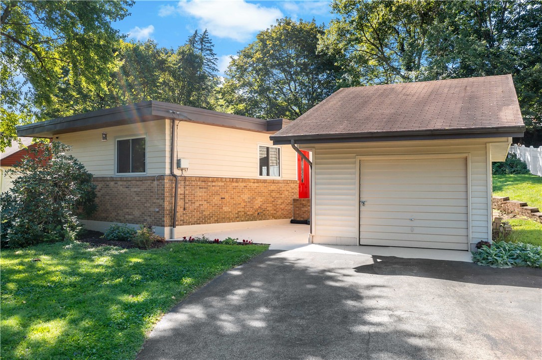 200 Elfinwild Rd — photo 1
