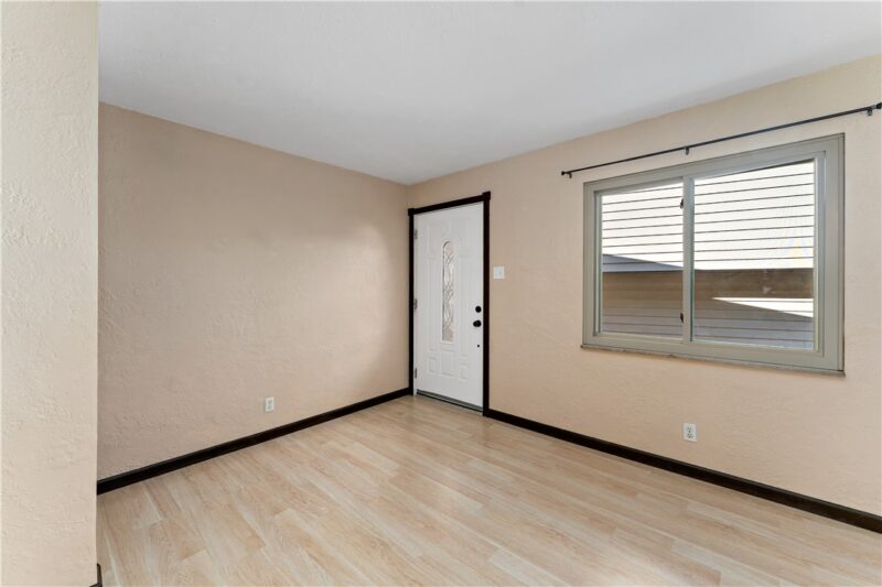 200 Elfinwild Rd — photo 3