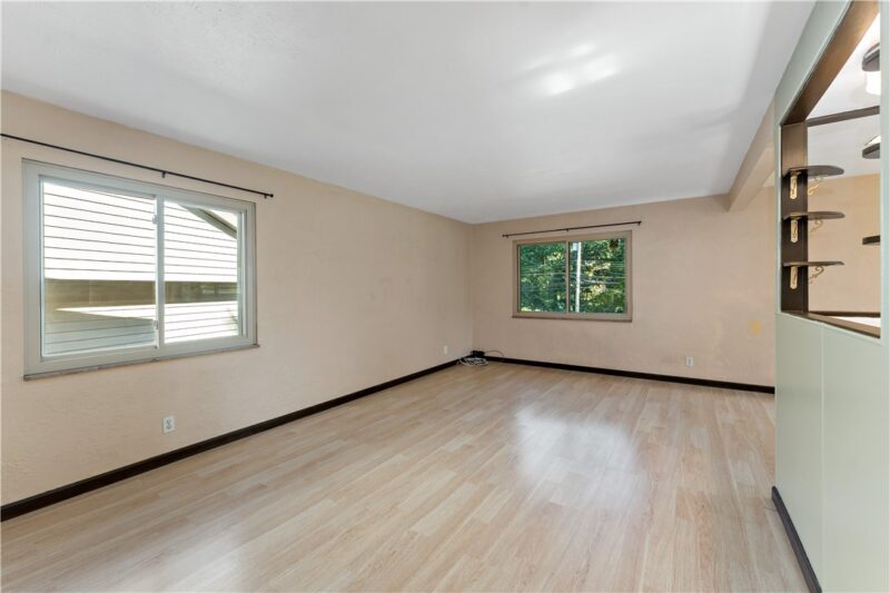 200 Elfinwild Rd — photo 5