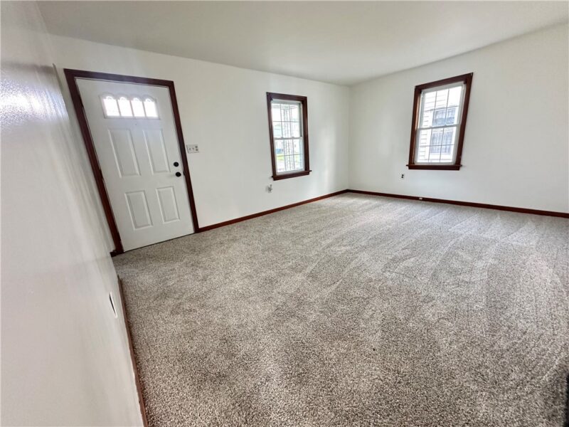 606 S 5th St — photo 4