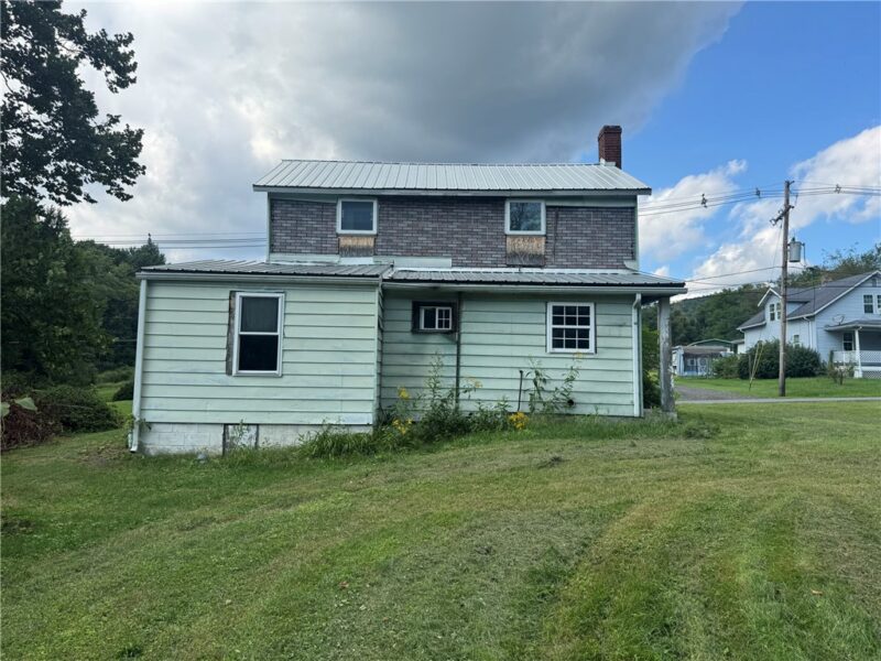 134 Caroline St — photo 4