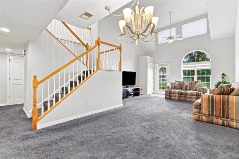540 Newport Dr — photo 7