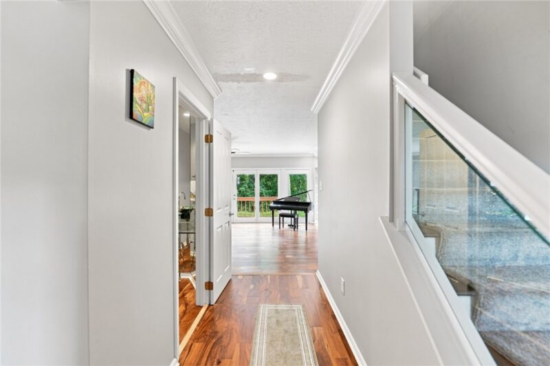 1606 Stone Mansion Dr — photo 3