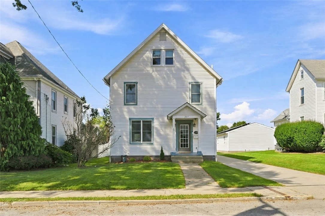 327 E Spring — photo 1