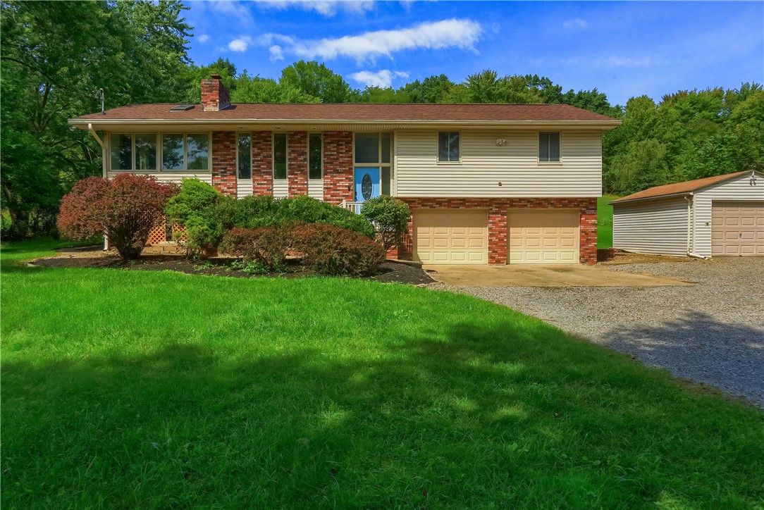 303 Vandivort Drive — photo 1