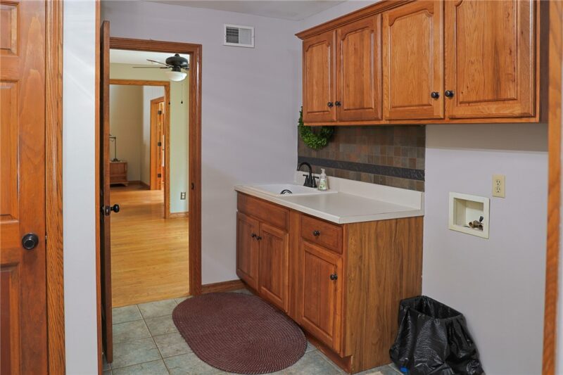 291 Woodland Dr — photo 2