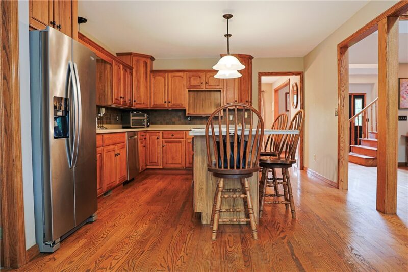 291 Woodland Dr — photo 4