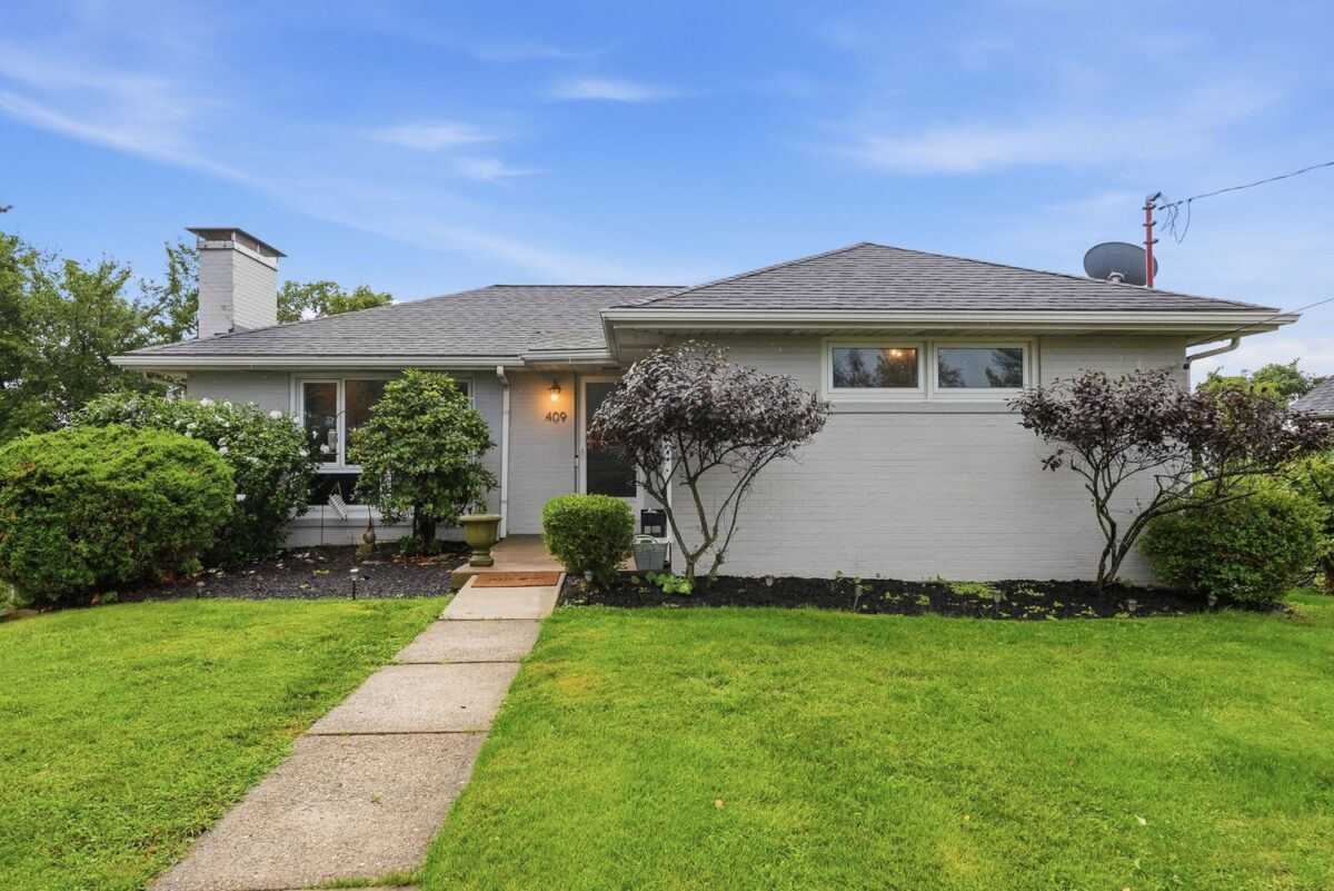 409 Aleta Street — photo 1