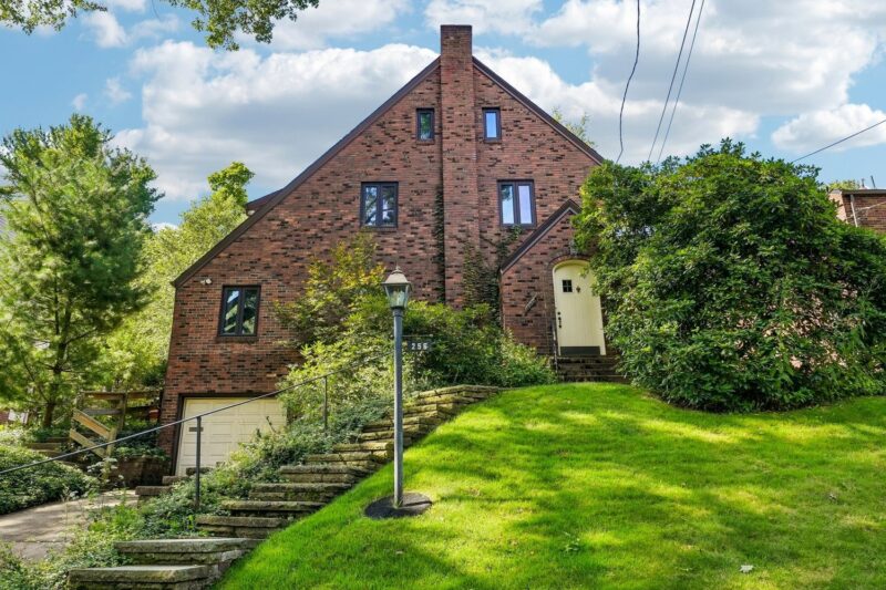 256 Cascade Road