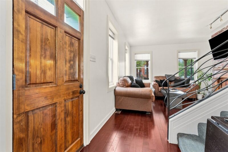 1303 Sherman Ave — photo 5