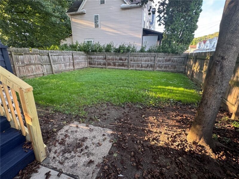544 W Brady St — photo 4
