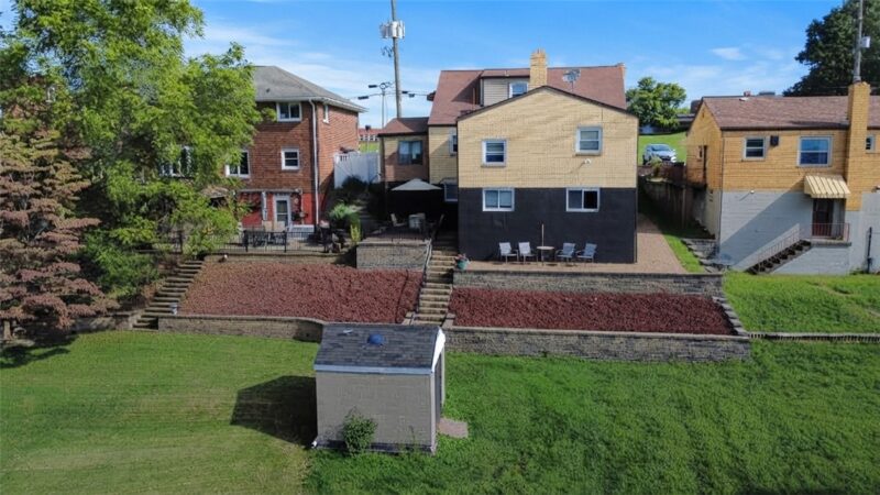 932 Agnew Road — photo 3
