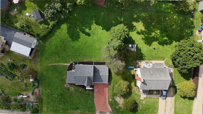 118 Clinton Ave — photo 2