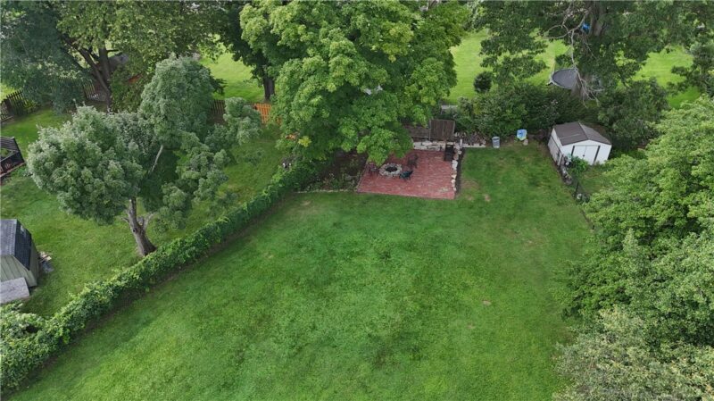 118 Clinton Ave — photo 4