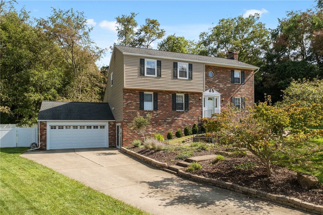 224 Lakeside Dr — photo 1