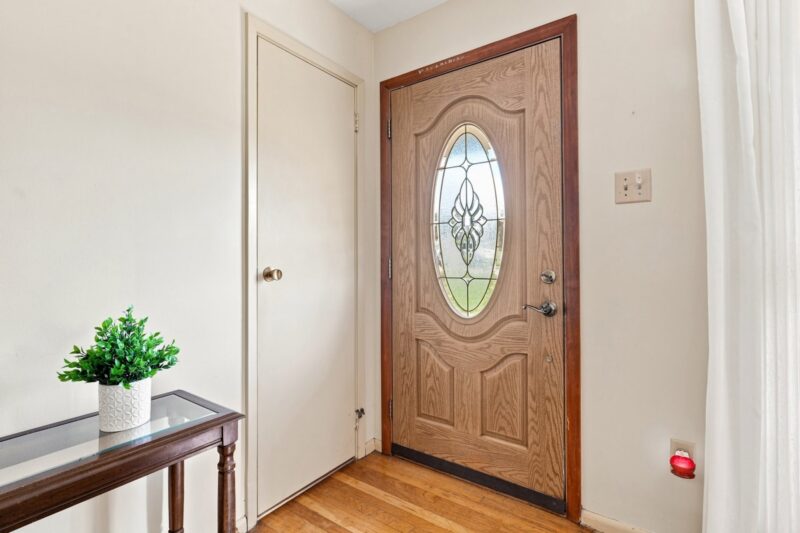 105 Louis COURT — photo 3