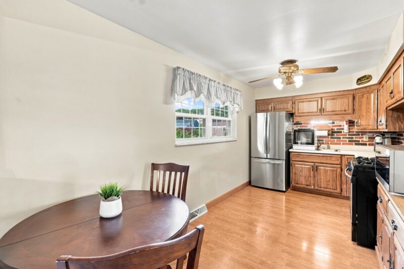 105 Louis COURT — photo 6