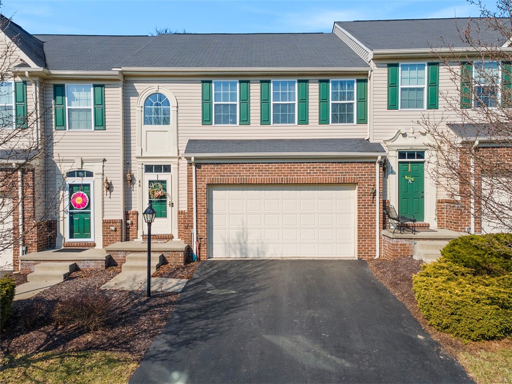 86 Kensington Drive — photo 1
