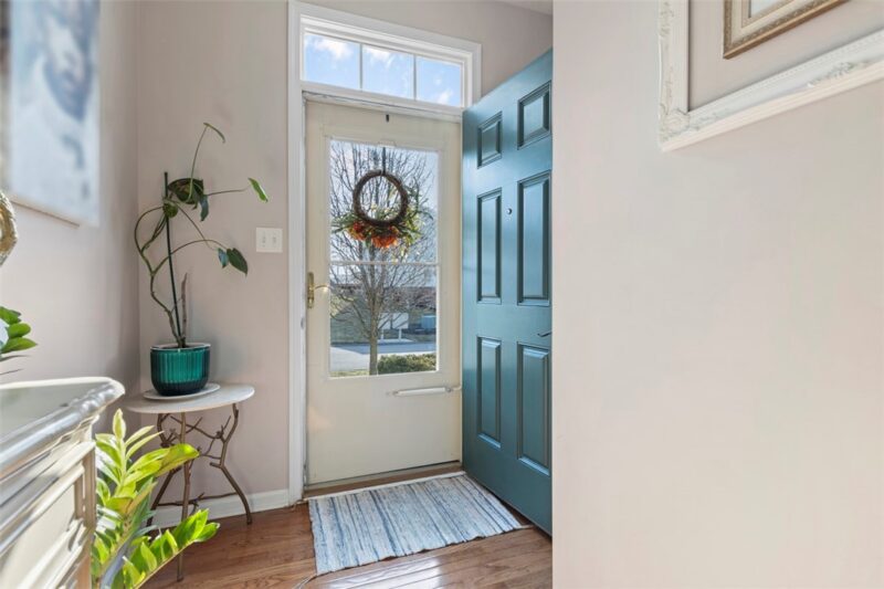 86 Kensington Drive — photo 3