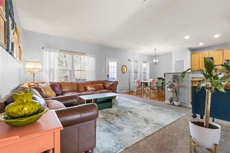 86 Kensington Drive — photo 6