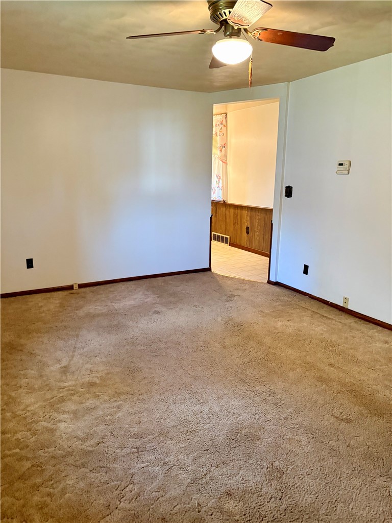 1107 Crest Ave — photo 4