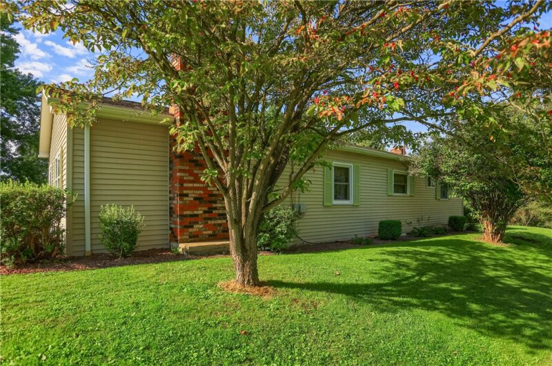207 Charlemont Ave — photo 7
