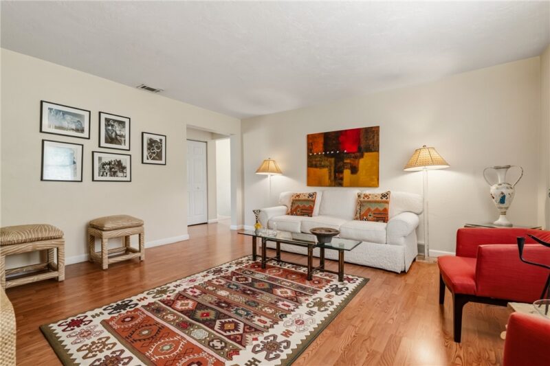 1349 Beechwood Blvd. — photo 4