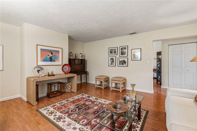 1349 Beechwood Blvd. — photo 5