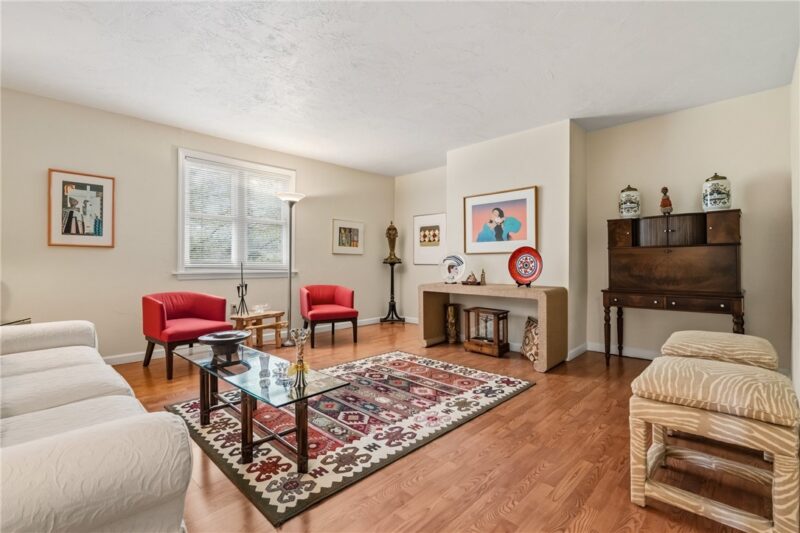 1349 Beechwood Blvd. — photo 6