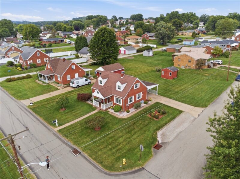 132 Allison Ave — photo 3