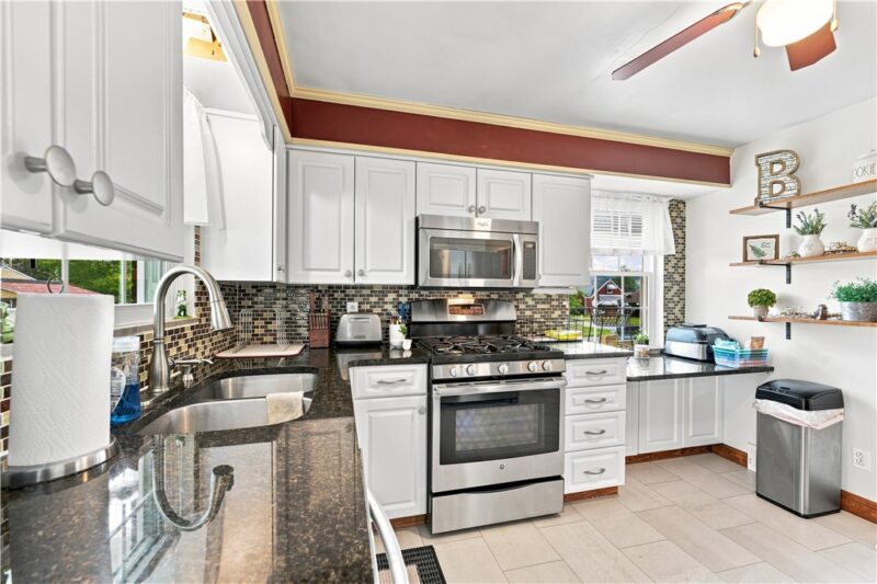 132 Allison Ave — photo 6