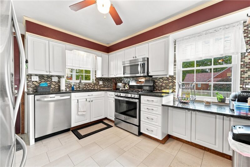 132 Allison Ave — photo 8