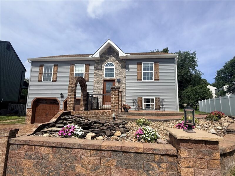 1360 Lucia Dr — photo 2