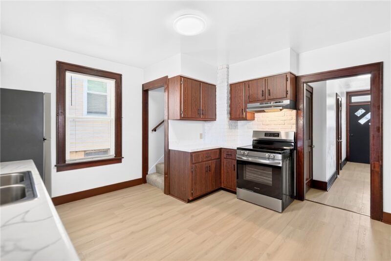 423 Franklin Ave — photo 7