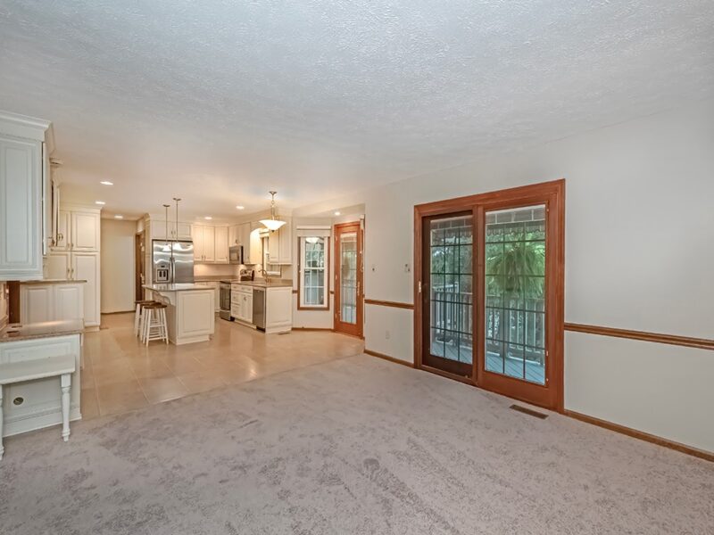 118 Bluestone DRIVE — photo 3
