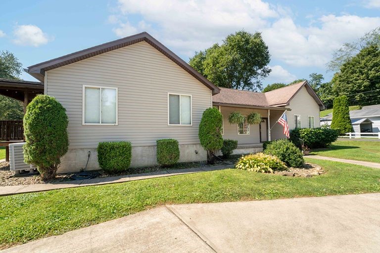104 Dunkard Avenue — photo 4