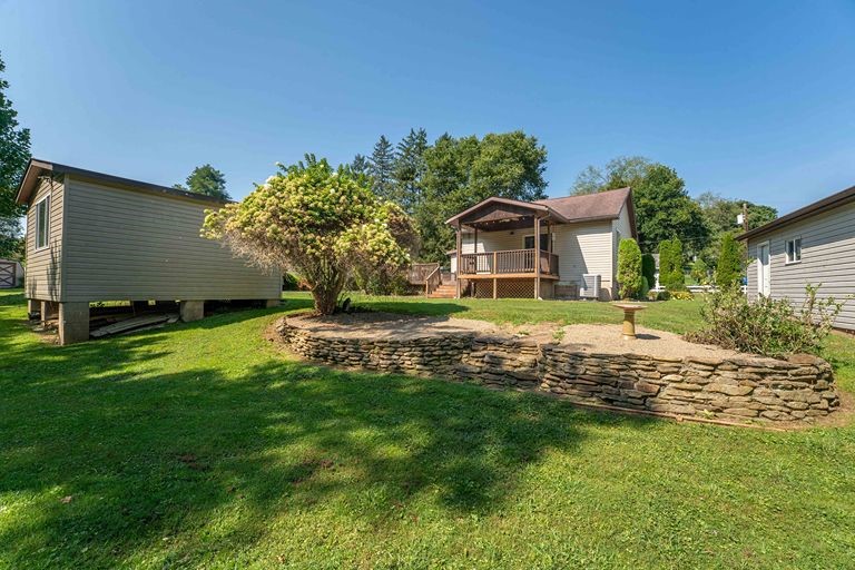 104 Dunkard Avenue — photo 7