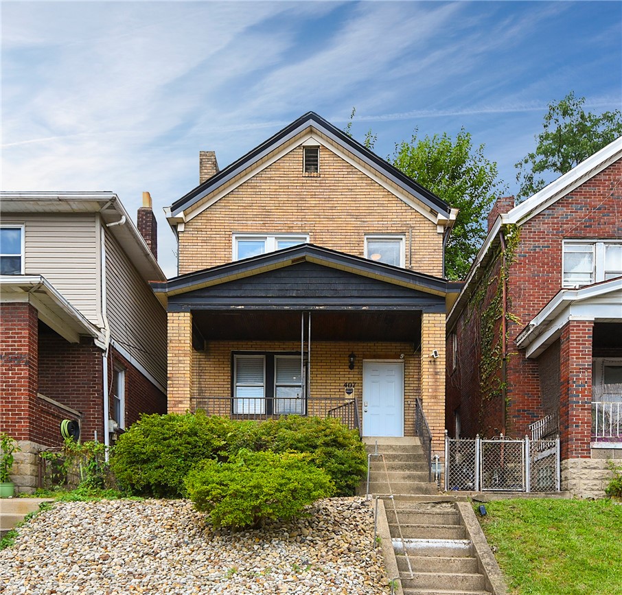 407 Ruxton — photo 1