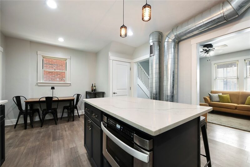 407 Ruxton — photo 7